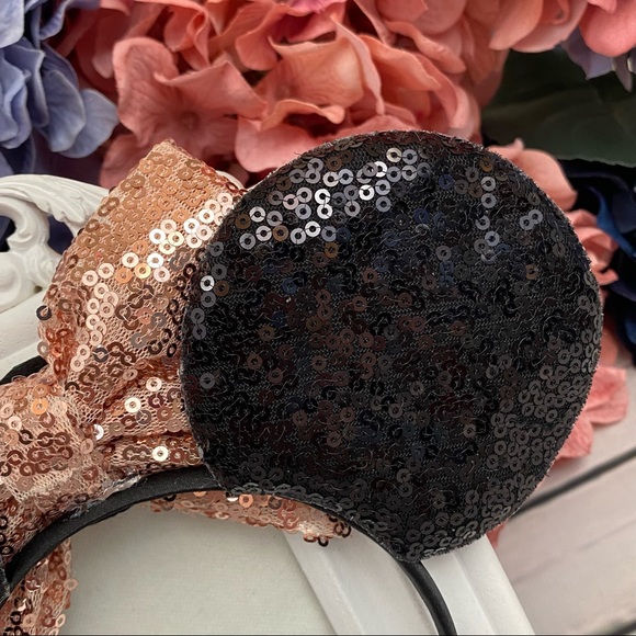 Minnie Mouse Star Wars Yoda Sequin Headband & Bow - Picture 10 of 12